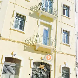 https://apartamento-bernardim-ribeiro-4-andar.hotels-lisbon-portugal.com