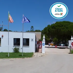 Parque De Campismo Orbitur Camping